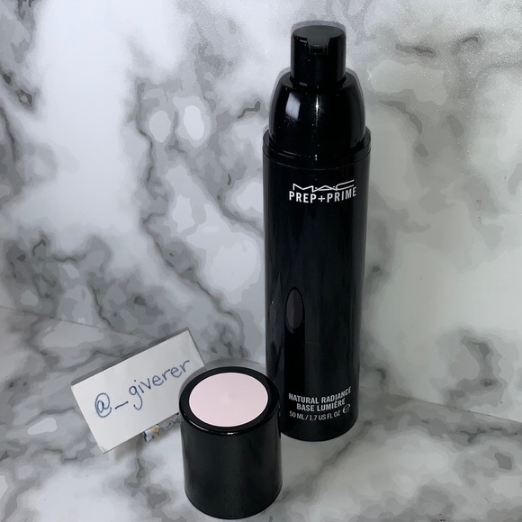 New Natural Radiance Base Lumiere Radiant Pink MAC Cosmetics - Picture 4 of 13